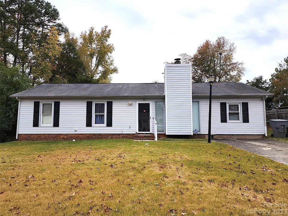 1st image of 2521 Dion Ave