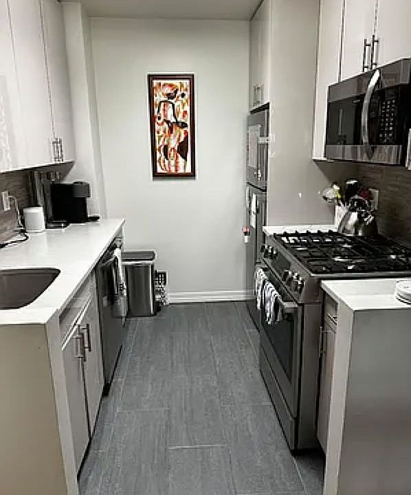 2nd image of 316 E 63rd St APT 3D