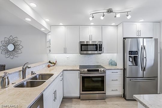 3rd image of 4223 Bay Beach Ln APT C4