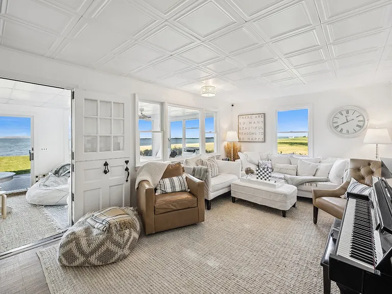 21 Shore Dr — Photo 7