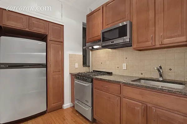 Rented by Corcoran | media 32