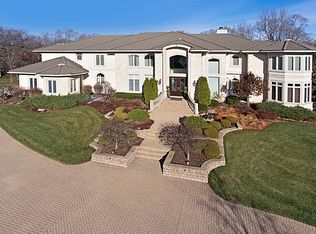 21 Ashton Dr, Burr Ridge, IL 60527