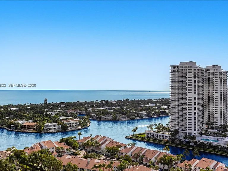 21055 Yacht Club Dr #2310 — Photo 33