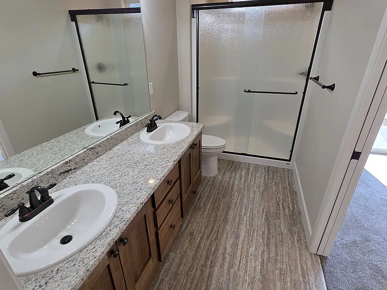 918 SW Blackberry Ln — Photo 13