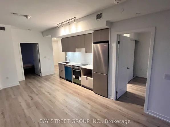 395 Bloor St E, Toronto, ON