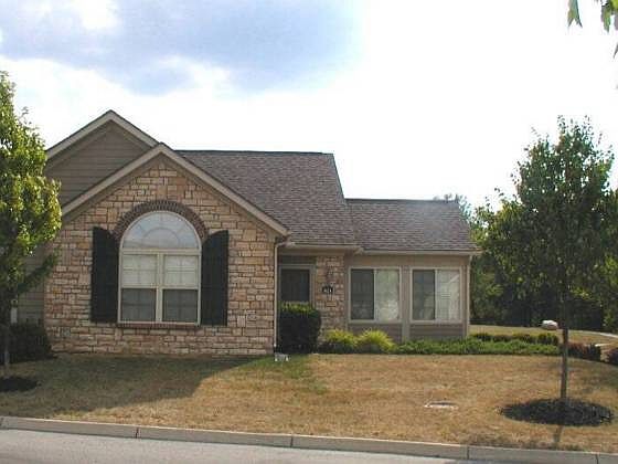 1st image of 823 Lambton Cir W