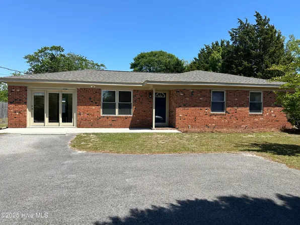 122 W Brandywine Circle W, Wilmington, NC 28411