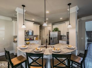 7659 Crawford Ct, Fairburn, GA 30213