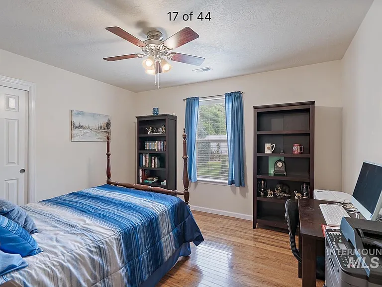 4360 Alderstone St — Photo 10