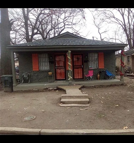 2251 Stovall Ave — Photo 1