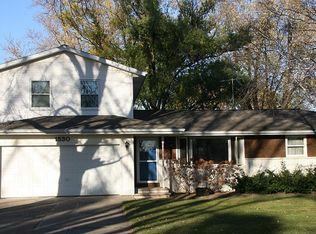 1530 Lindale Ln, Green Bay, WI 54313