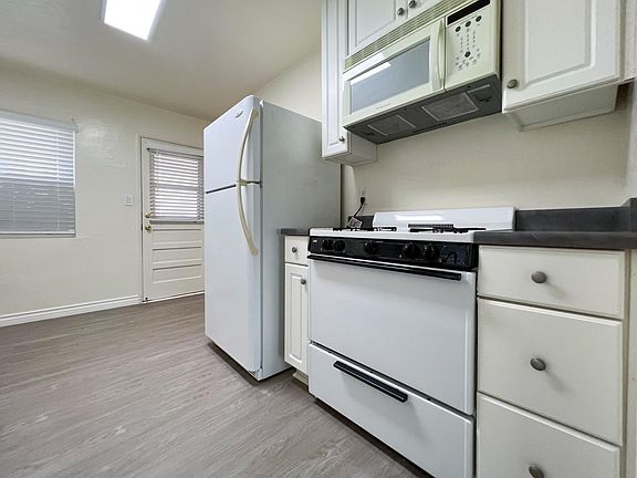 5th image of 941 Wilbur Ave #941
