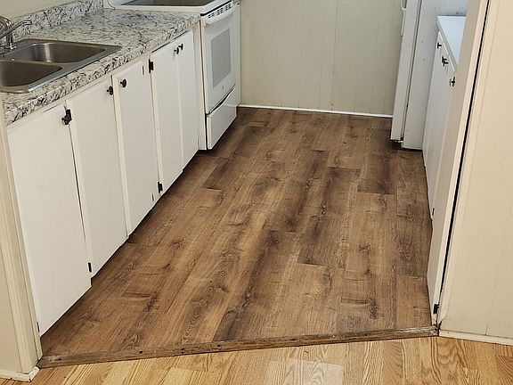 3rd image of 85042 Patricia Ct
