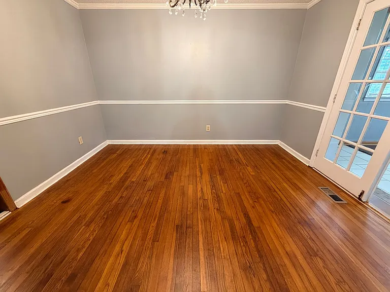 1314 McRee Dr — Photo 8