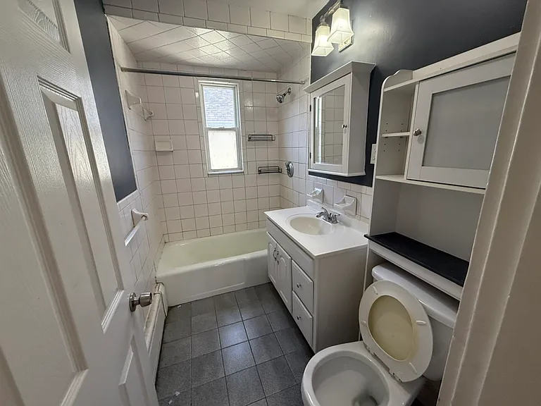 89 Edenfield Ave #2 — Photo 8