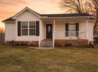 2511 Queen Anne Ct, Springfield, TN 37172