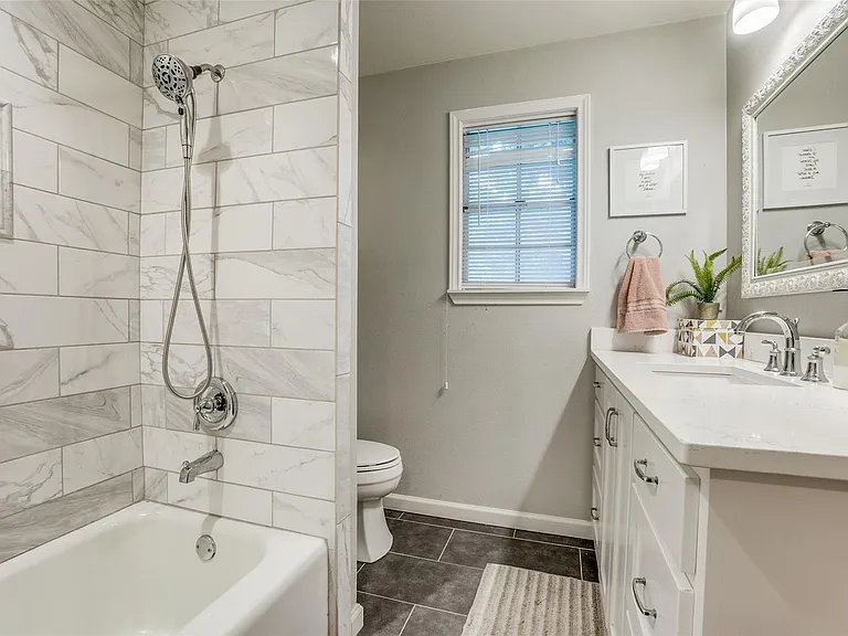 6711 Kingsbury Dr — Photo 19