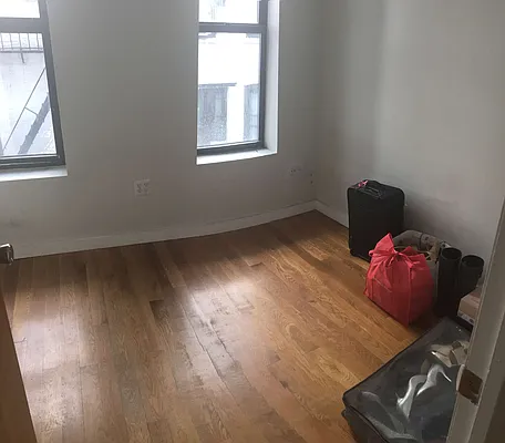 Rented by Kenneth Rosenblum, LREB | media 21