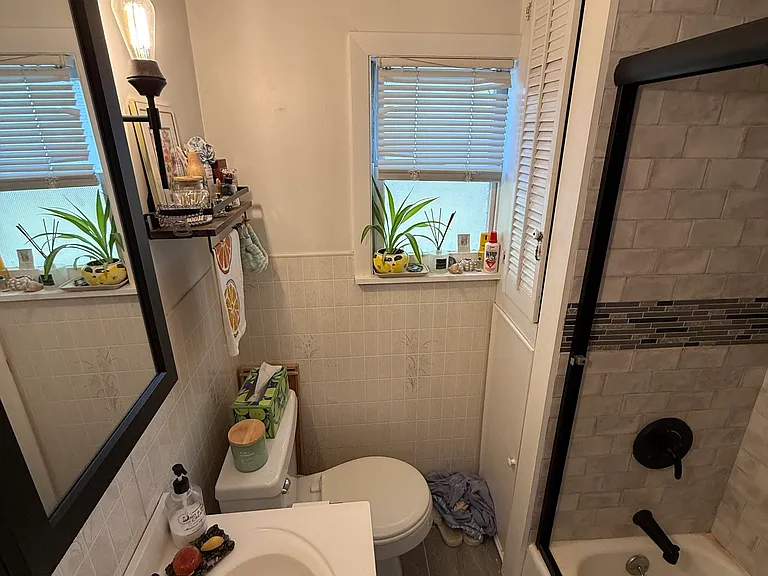 27 Peaceable St #1 — Photo 9