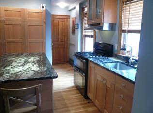 17 Locust Ter #1, Cambridge, MA 02138