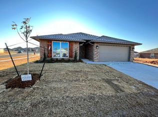 9512 Ashford Dr, Yukon, OK 73099