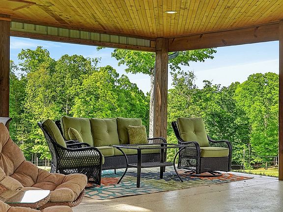83rd image of 933 John Henry Lewis Rd