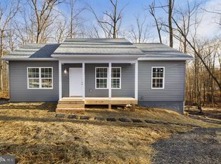 Racers Ln, Berkeley Springs, WV 25411