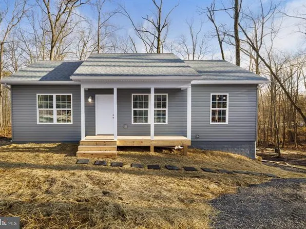 Racers Ln, Berkeley Springs, WV 25411