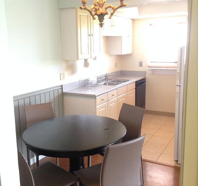 2nd image of 1220 23rd St