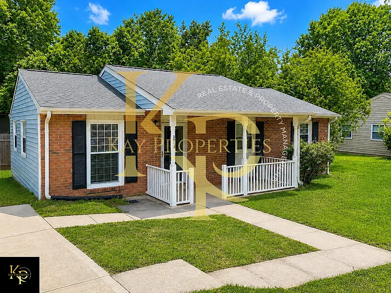 3013 Wedgedale Ave — Photo 2