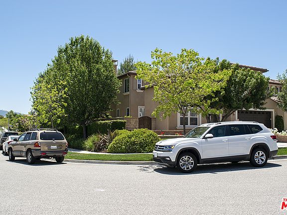 4th image of 24452 Mira Vista St