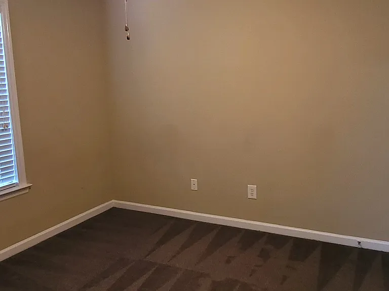 1252 Longpoint Dr — Photo 10