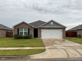 7425 E 160th Pl S, Bixby, OK 74008