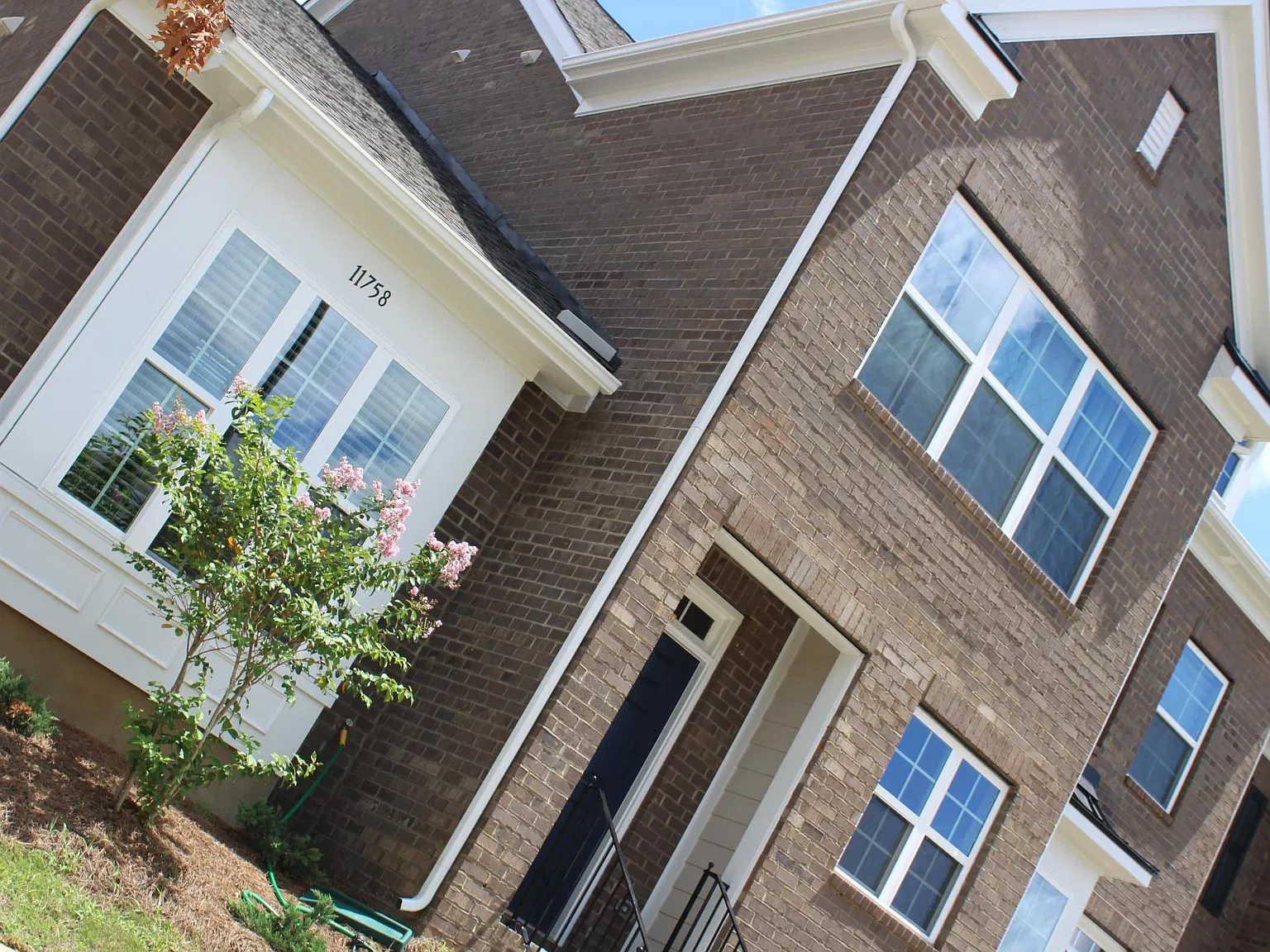 11758 Red Rust Ln — Photo 2