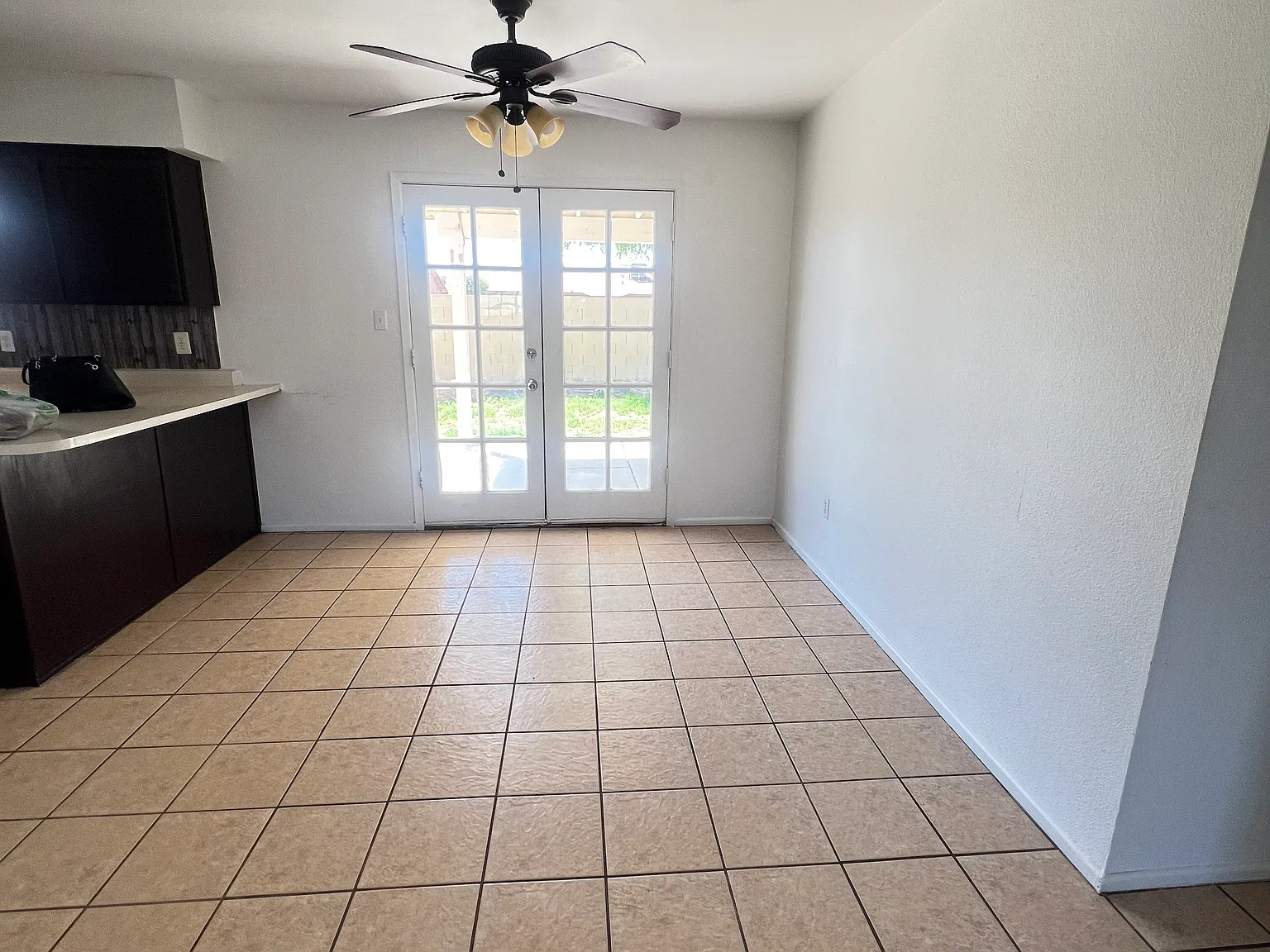 4 bed, 1306 sqft, $1,700 — Photo 4