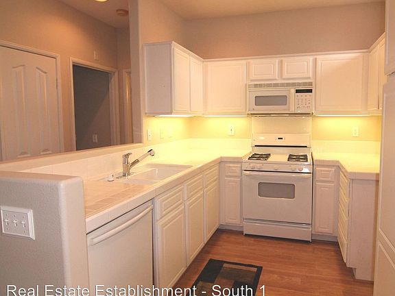 4th image of 12901 Ternberry Ct