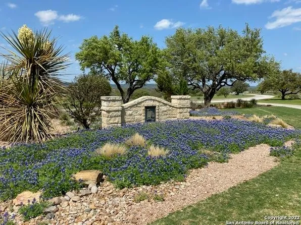 1000 Legends Parkway, Kingsland, TX 78369