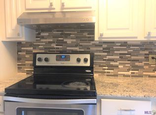 1755 College Dr APT 215, Baton Rouge, LA 70808