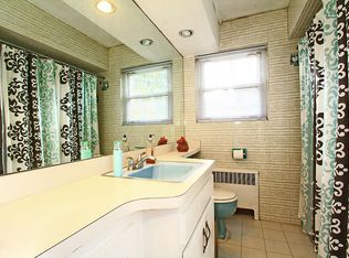 44 Irving Ave, Englewood Cliffs, NJ 07632