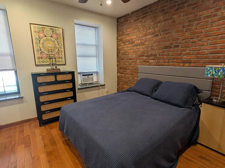 610 W 196th St #1C — Photo 3