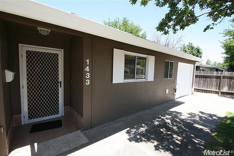 1st image of 1433 Gladstone Dr