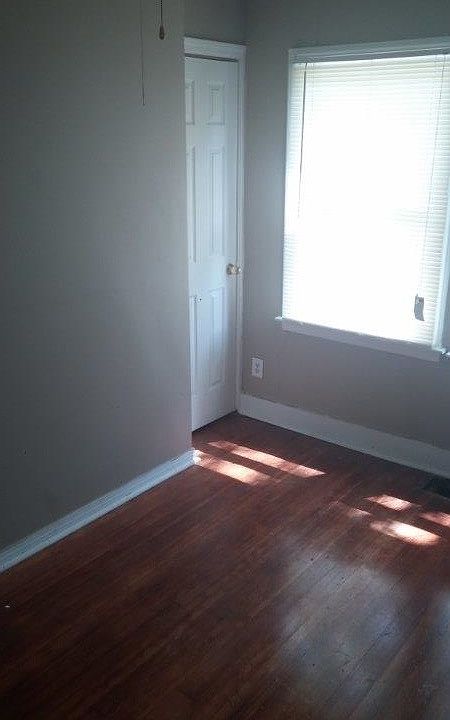2nd image of 2839 S Sterling Ave