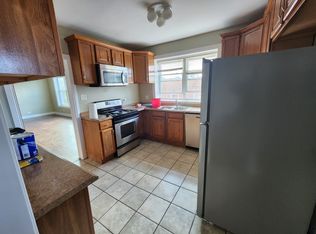 8844 La Crosse Ave APT 2, Skokie, IL 60077