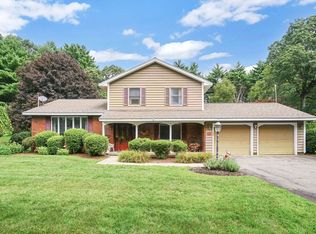 10 Forest St, Palmer, MA 01069