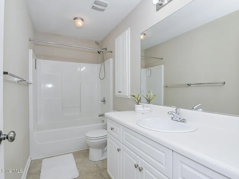 1723 Elizabeth St — Photo 17