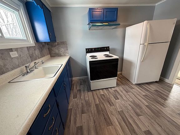 3rd image of 7 Mohawk Ave #A