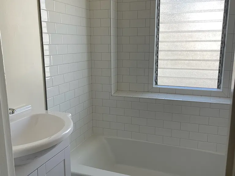 725 Van Ness Ave — Photo 7
