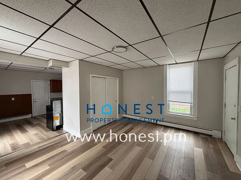 9 Maple St #2 — Photo 1