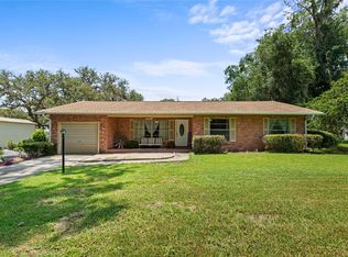201 W Lady Lake Blvd, Lady Lake, FL 32159
