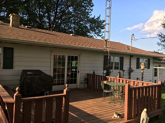 Farm house deck
